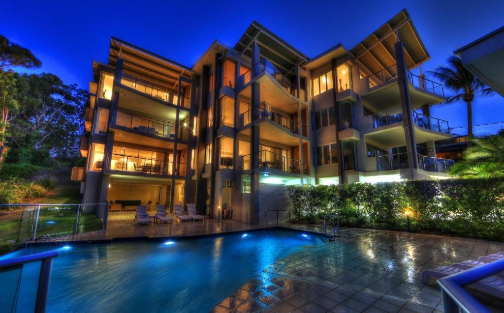 Rainbow Ocean Palms Resort Rainbow Beach Exterior photo